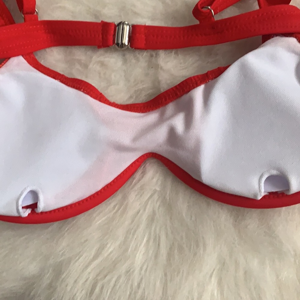 Red ruffle underwire bikini. - Picture 6 of 6
